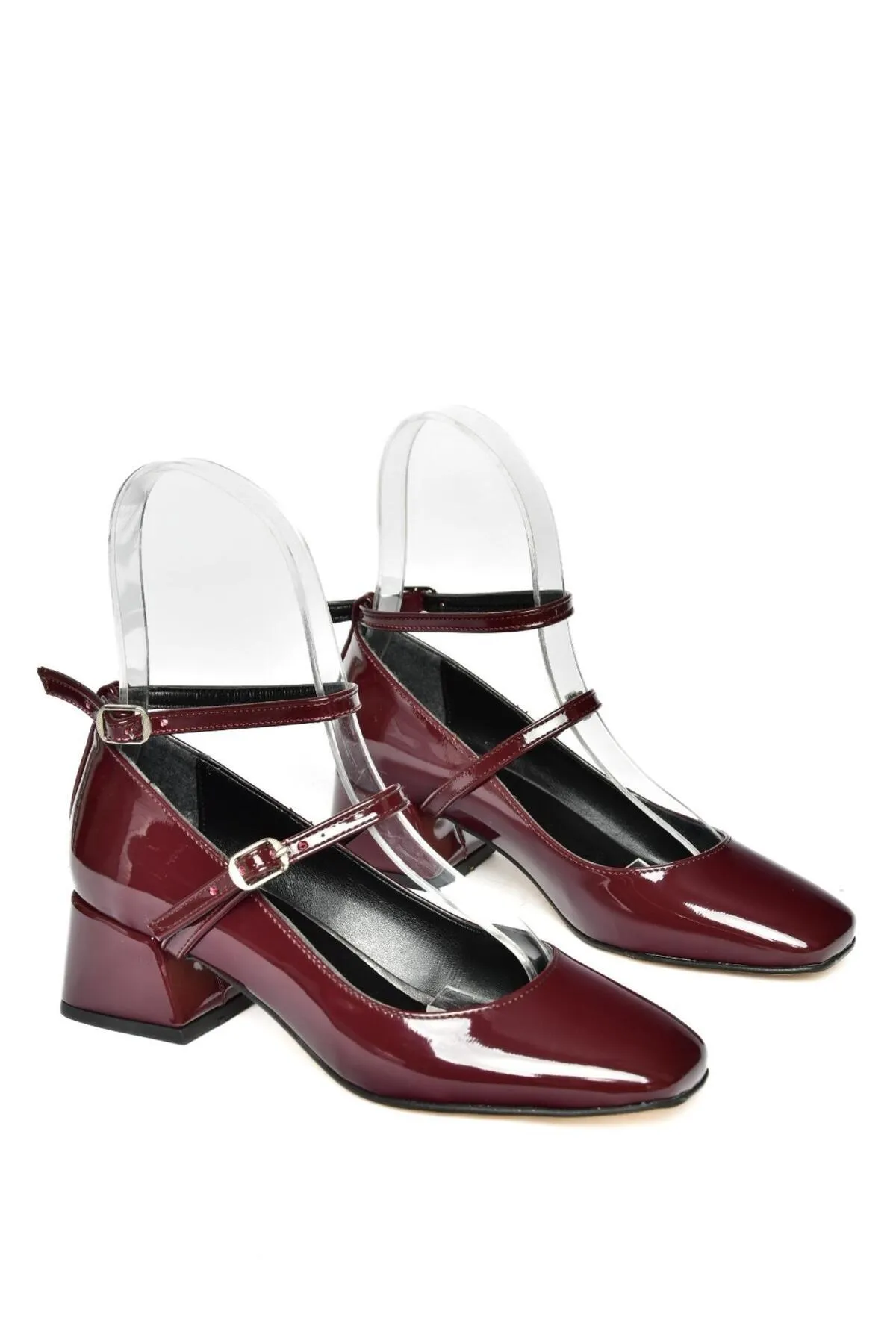 Fox Shoes  R654037208 Weinrote Damenschuhe aus Lackleder mit dickem Absatz