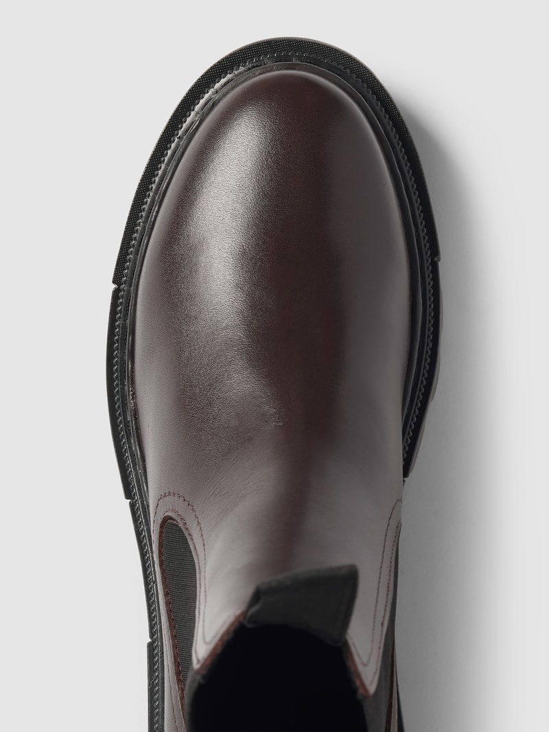 Chelsea Boots aus Leder mit Ziernaht in dunkelbraun