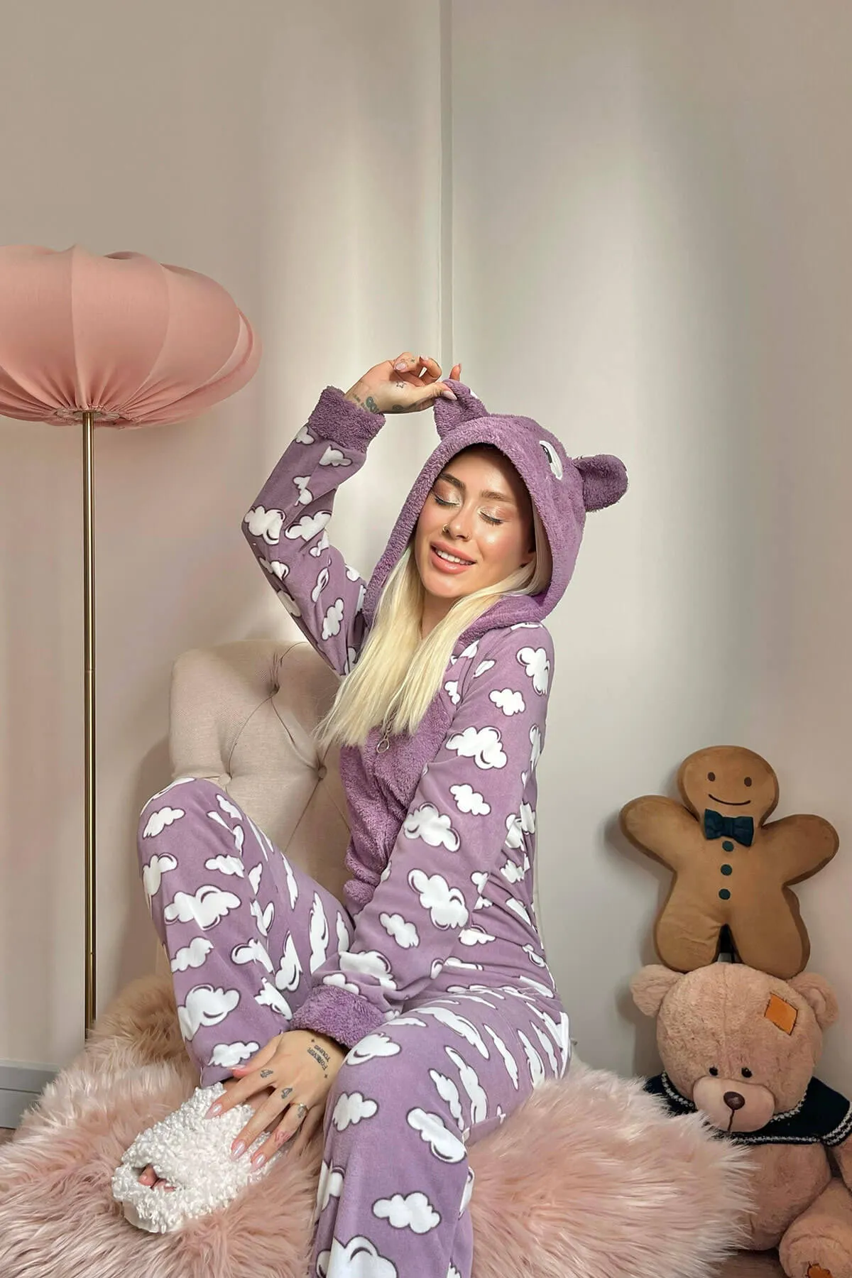 Pijamaevi  Lilafarbenes Cloud-gemustertes Fleece-Plüsch-Overall-Pyjama-Set für Damen