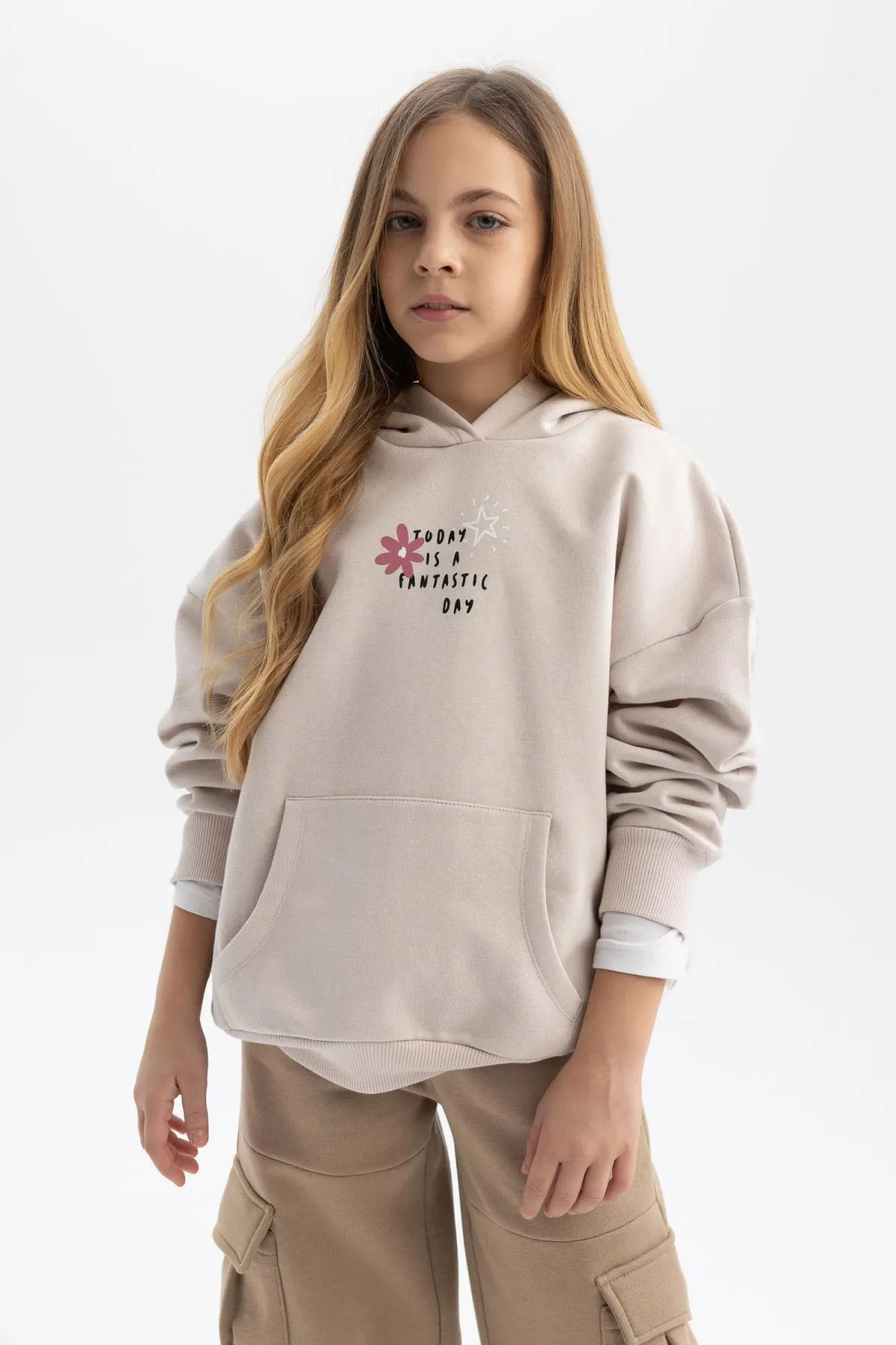 DeFacto  Dickes Kapuzen-Sweatshirt für Mädchen in Oversize-Passform mit weicher, flauschiger Innenseite