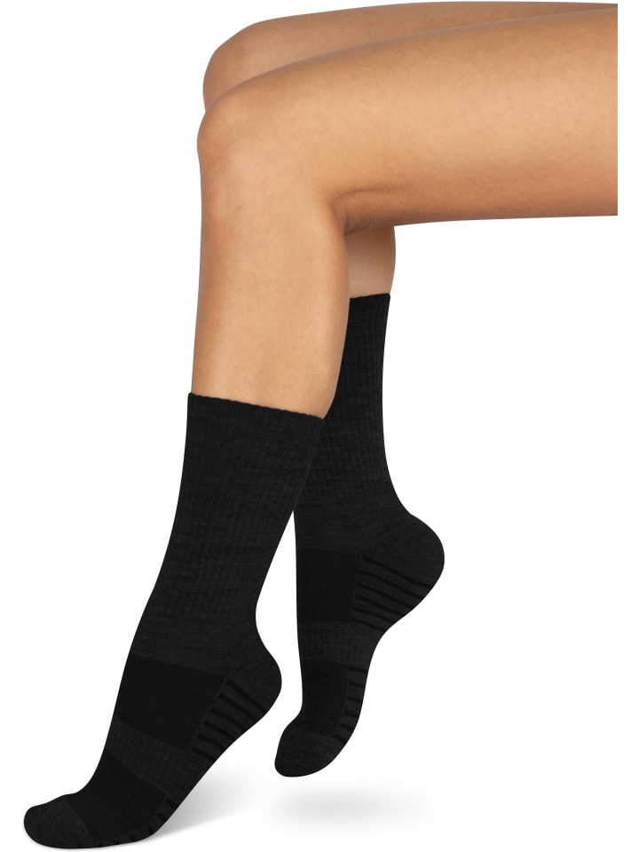 normani 4 Trekkingwandersocken mit Polstersohle und Komfortbund in Schwarz günstig kaufen