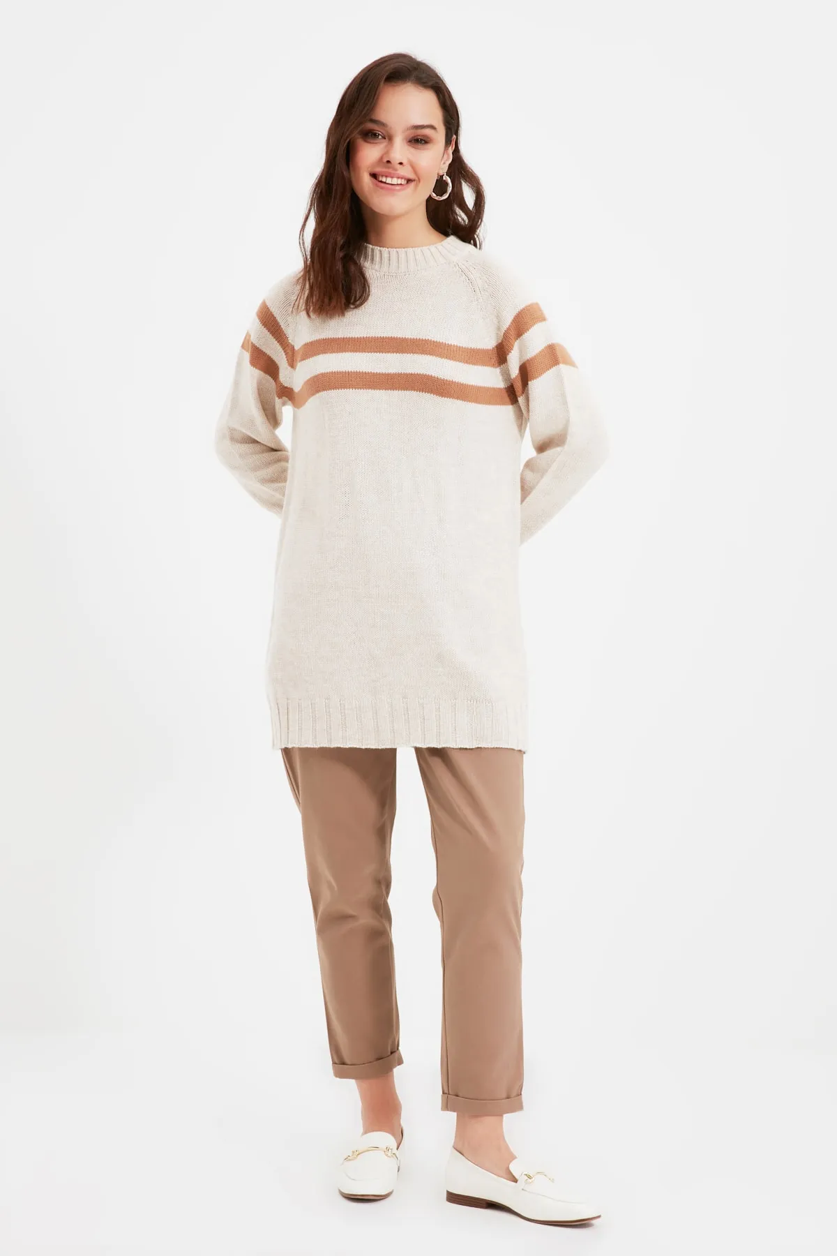 Trendyol Modest  Stone Doppelt gestreifter Strickpullover TCTAW22AK0102
