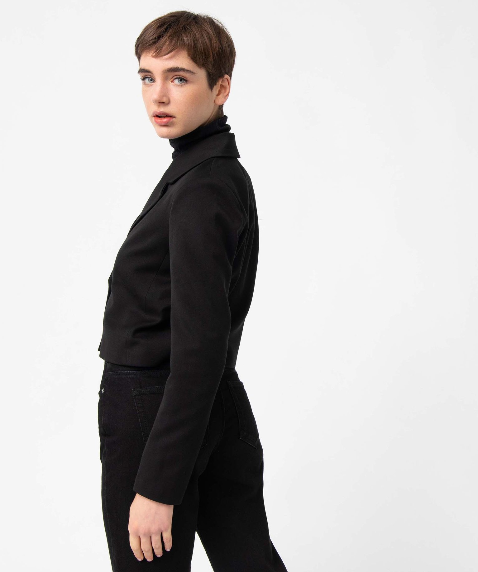 Veste femme coupe courte fermeture croisée noir | GEMO