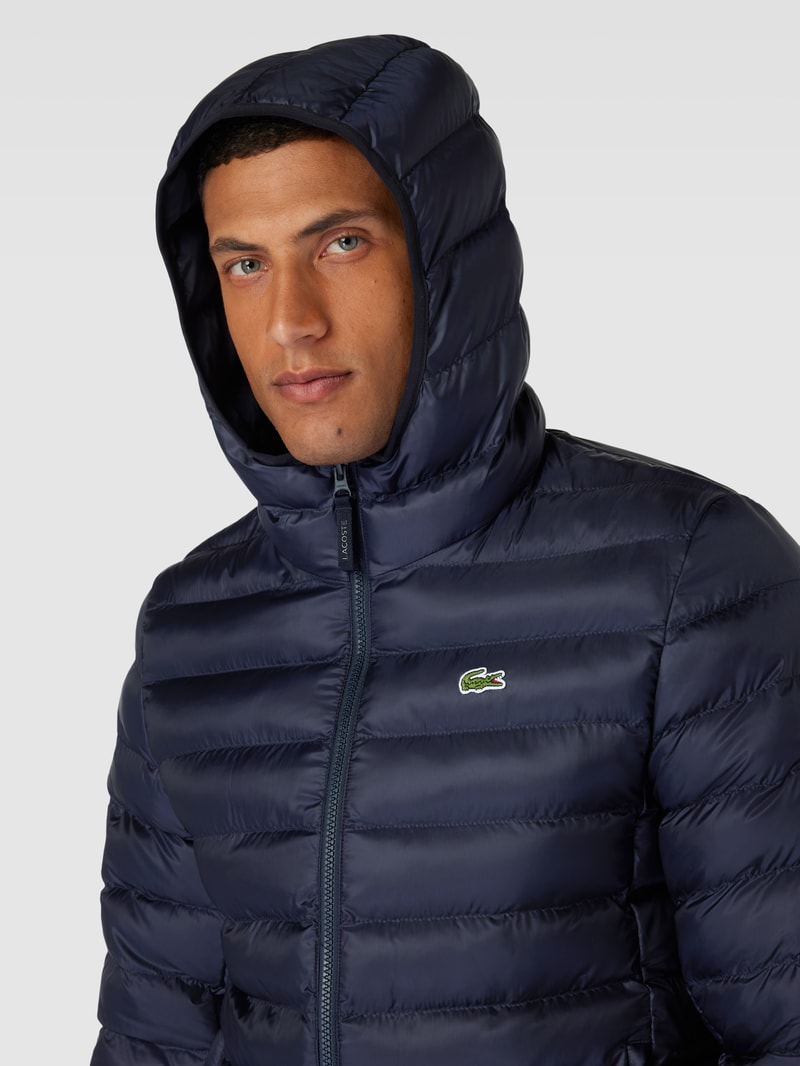 Steppjacke mit Kapuze in dunkelblau