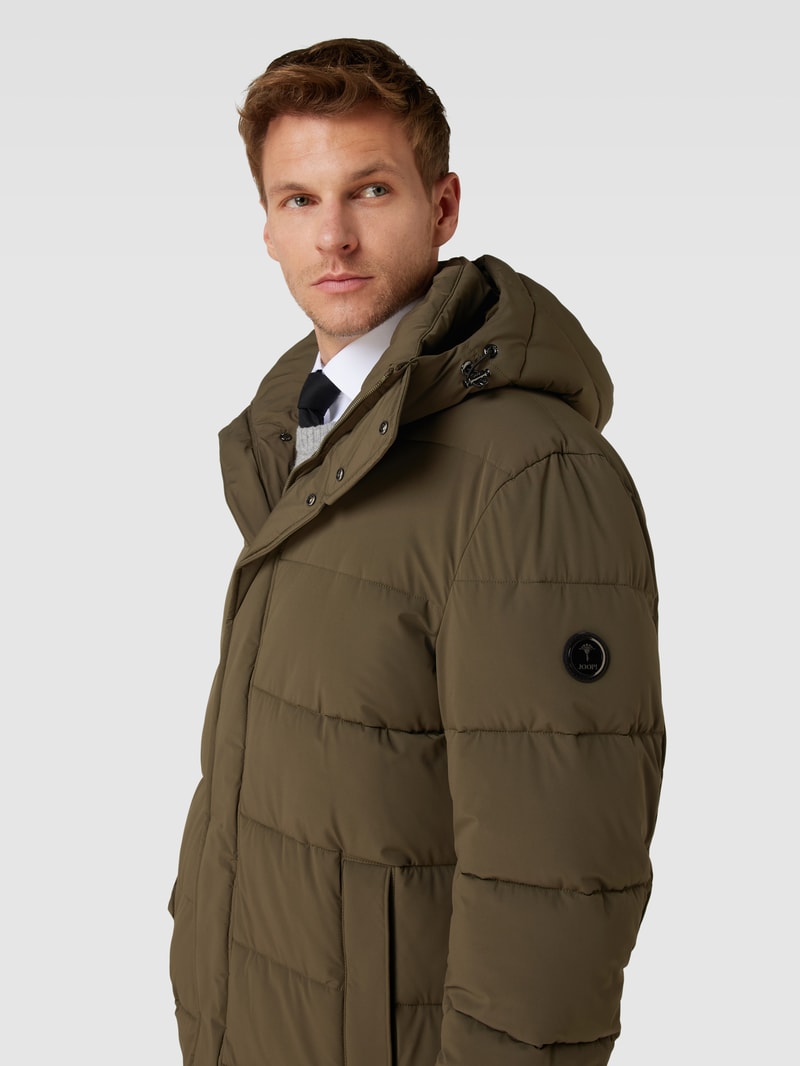 Steppjacke in unifarbenem Design Modell 'Winston' in olivgrün