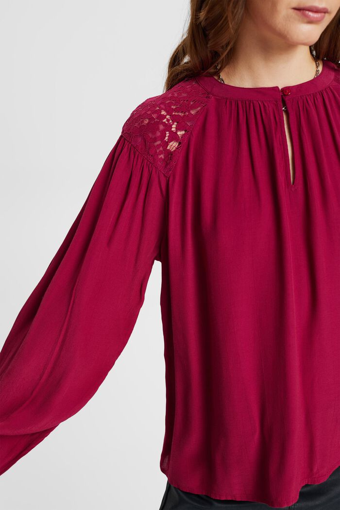 Bluse mit Spitzendetail