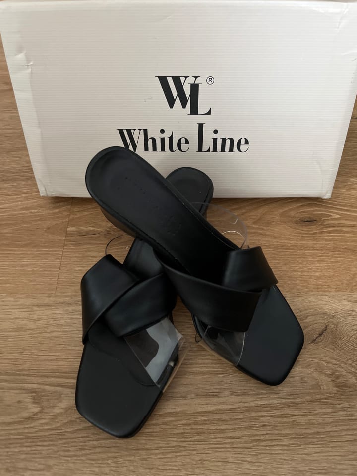 White Line Pantoletten in Schwarz günstig kaufen 36
