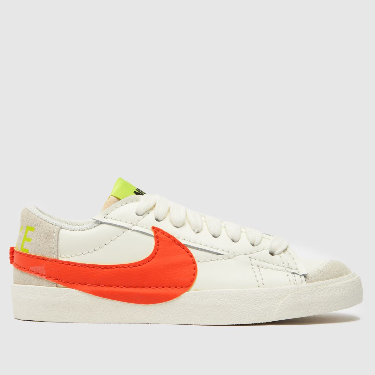 Nike Blazer Low 77 Jumbo Edzőcipő Fehér és Narancssárga Színben