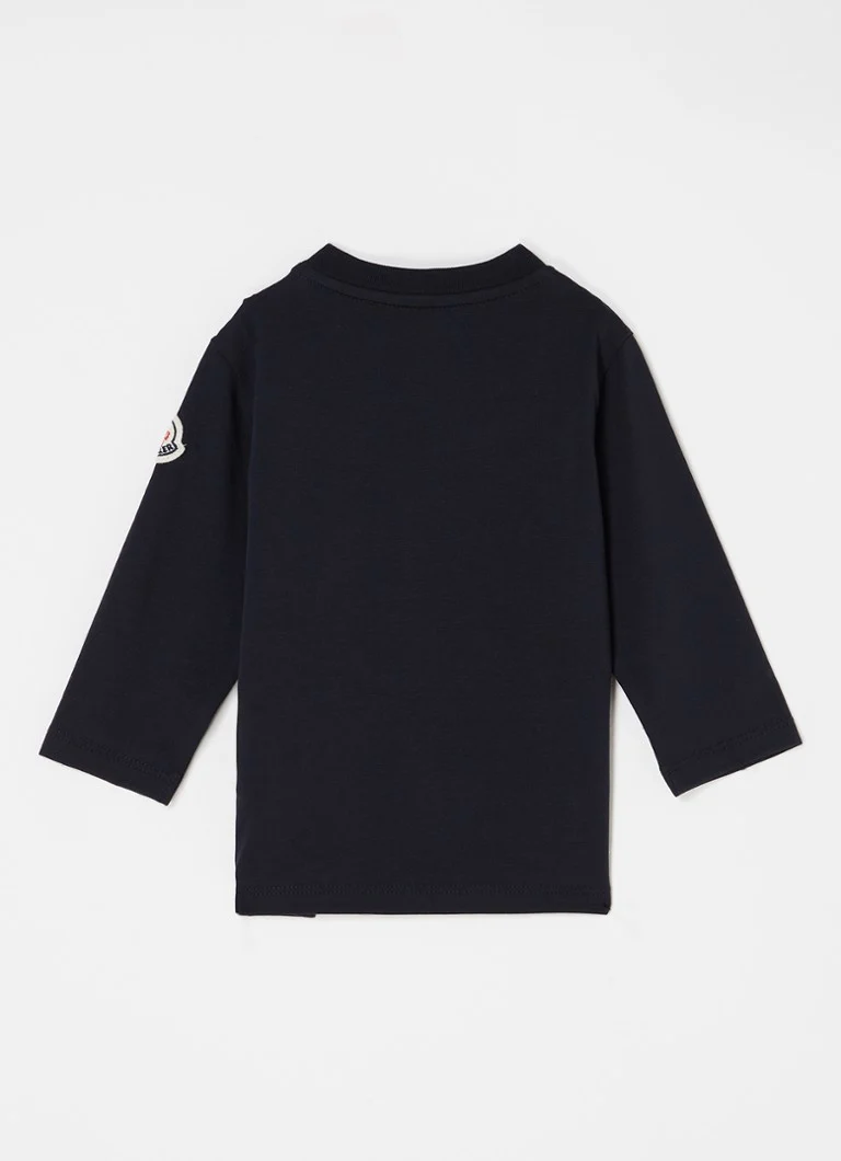 Moncler krekls ar garām piedurknēm un izšuvumu uz logotipa