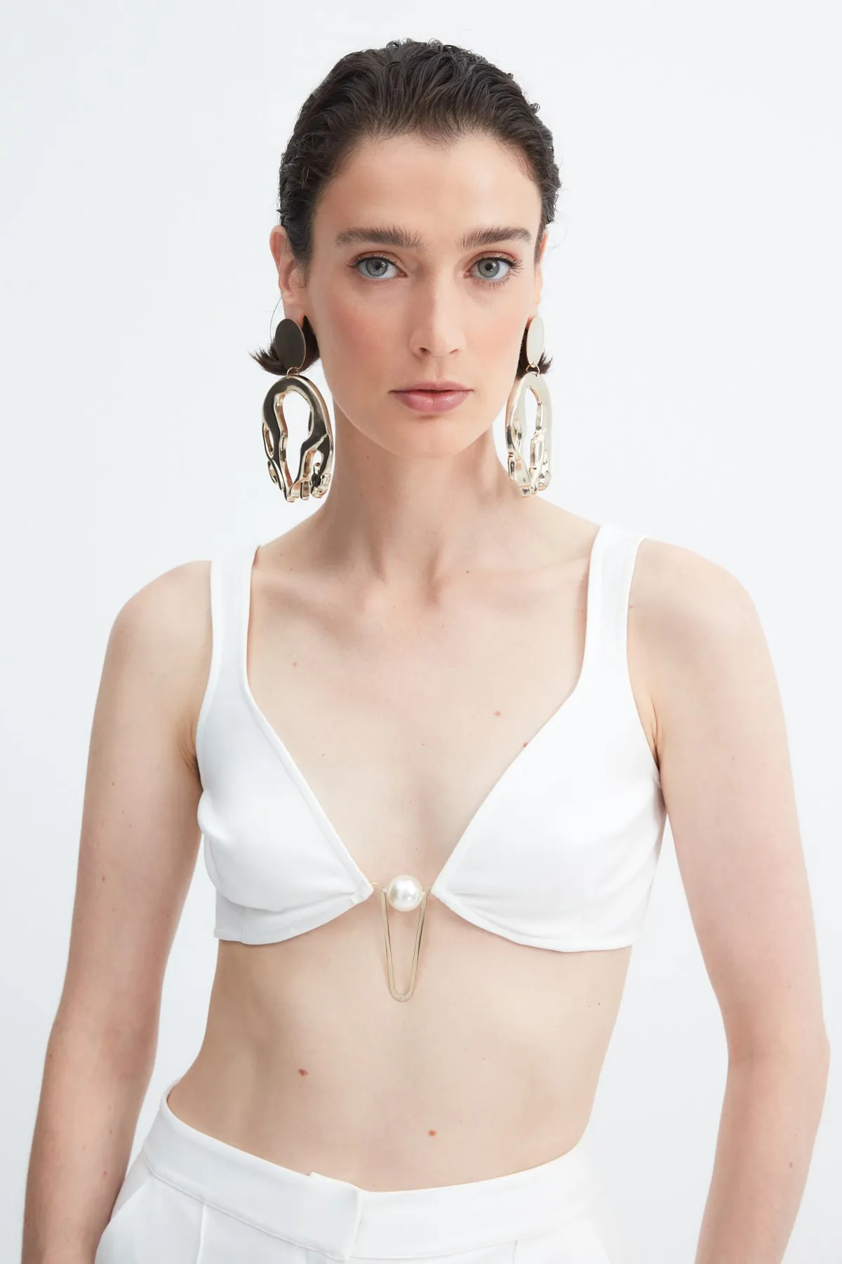 Trendyol Collection  X Zeynep Tosun Ecru Inci Accessoire Detailliertes gebundenes Bustier TPRAW23BS00064