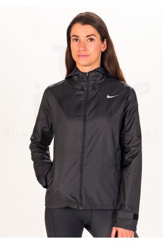 Nike Essential W