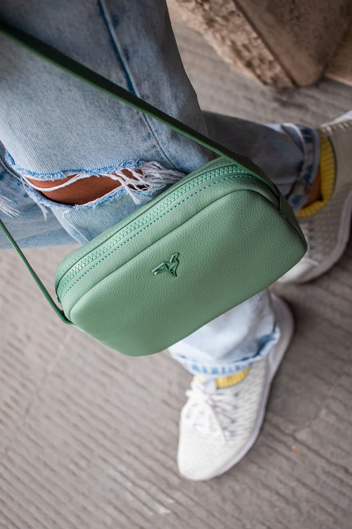 Garbalia  Liberty Minnie Green Damen-Minitasche mit verstellbarem Schultergurt mit Kreuzgriff und Reißverschluss
