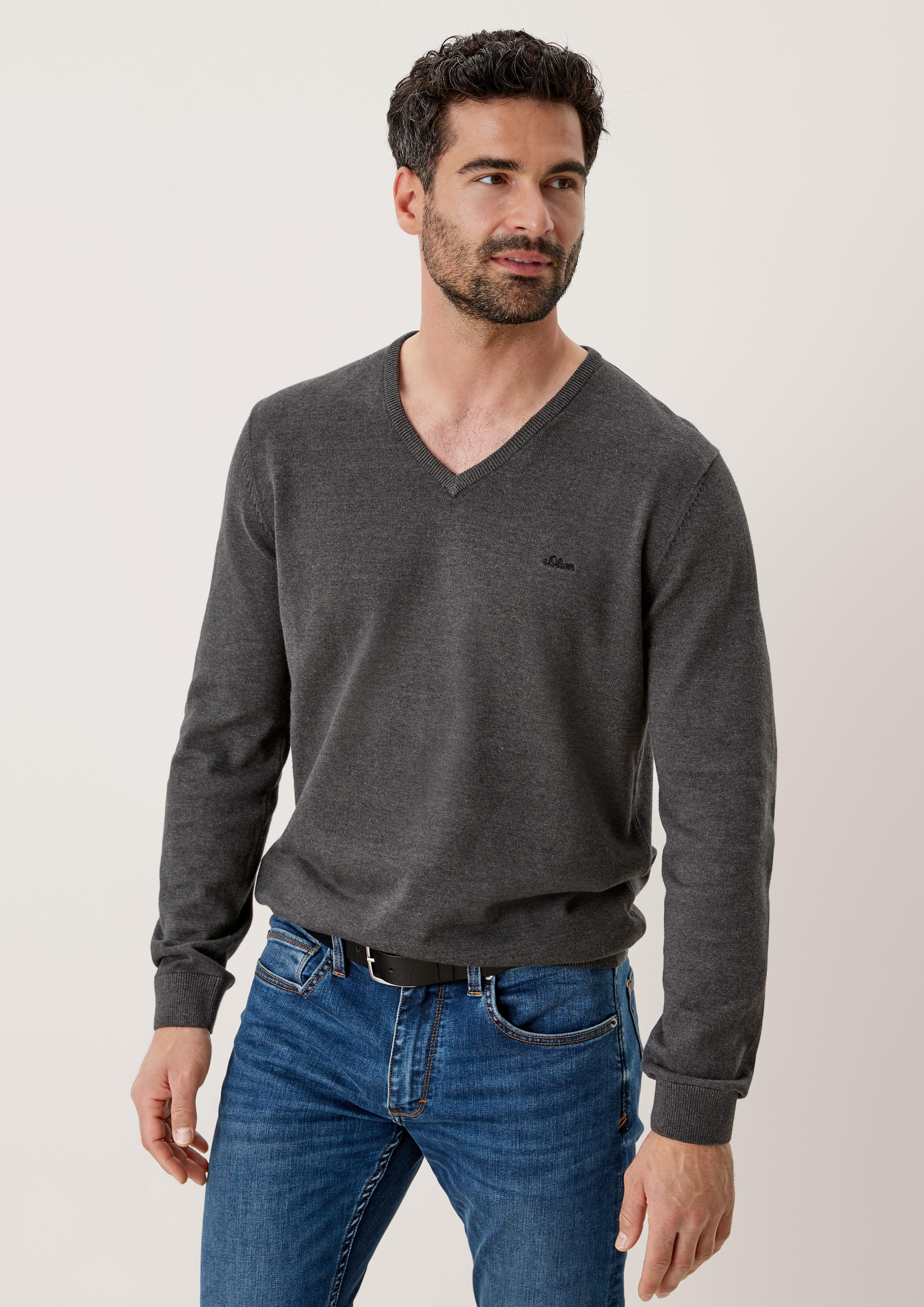 Feinstrickpulli mit V-Ausschnitt  03.899.61.7623-98W2