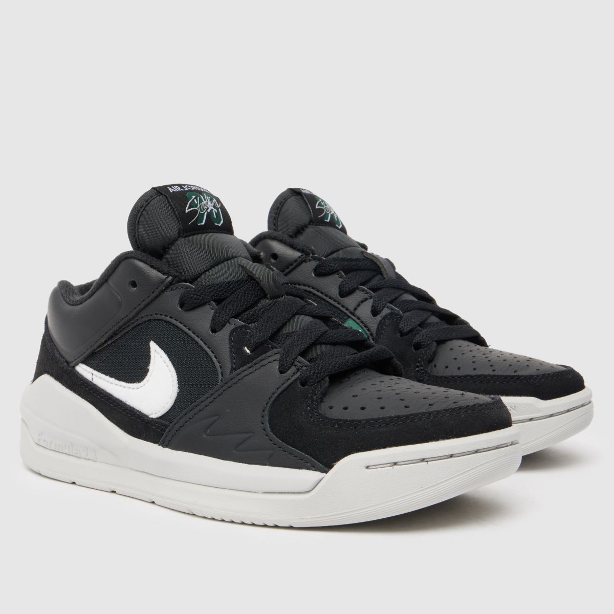 Nike Jordan svarta och vita Stadium 90 ungdomsskor