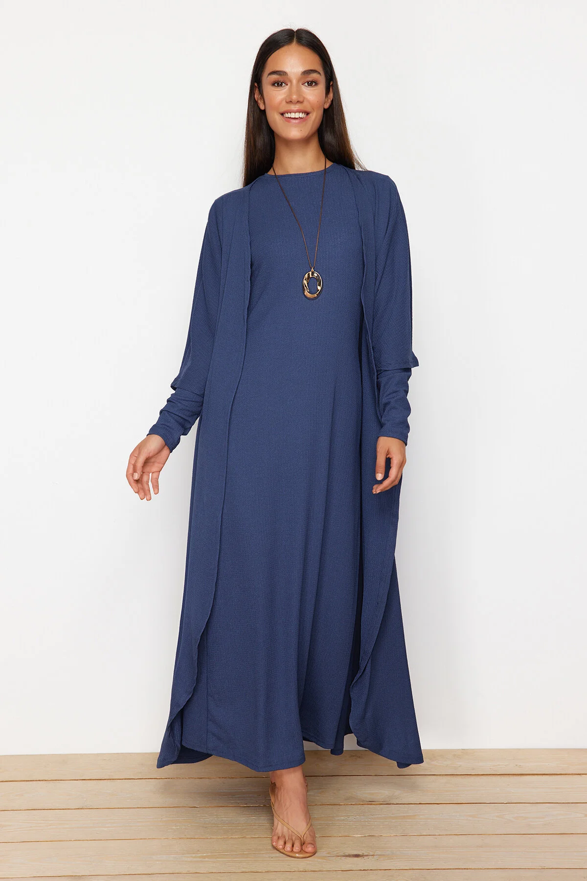 Trendyol Modest  Blauer Wickel-Kimono-Kleid-Strickanzug TCTSS24EB00203