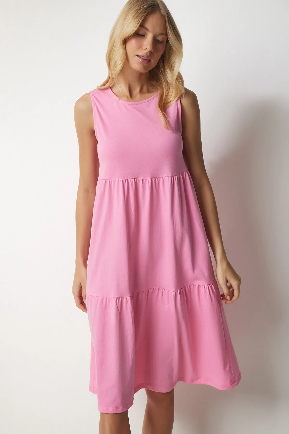 Happiness İstanbul  Hellrosa ärmelloses Volant-Strickkleid für Damen CR00412