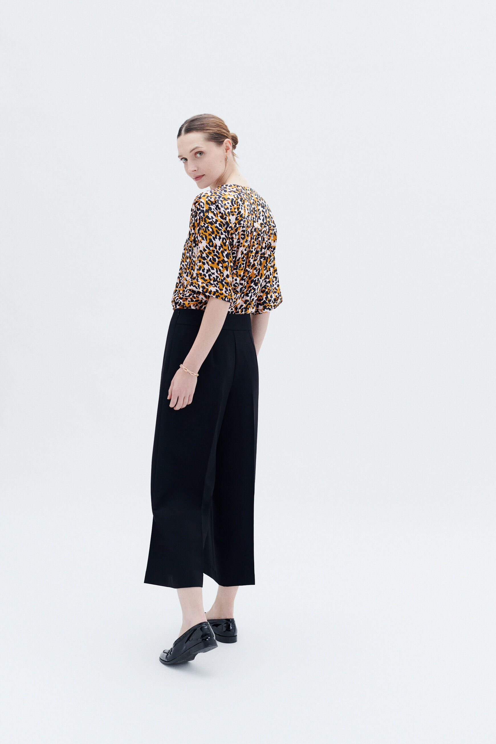 Pantalon pierce noir femme