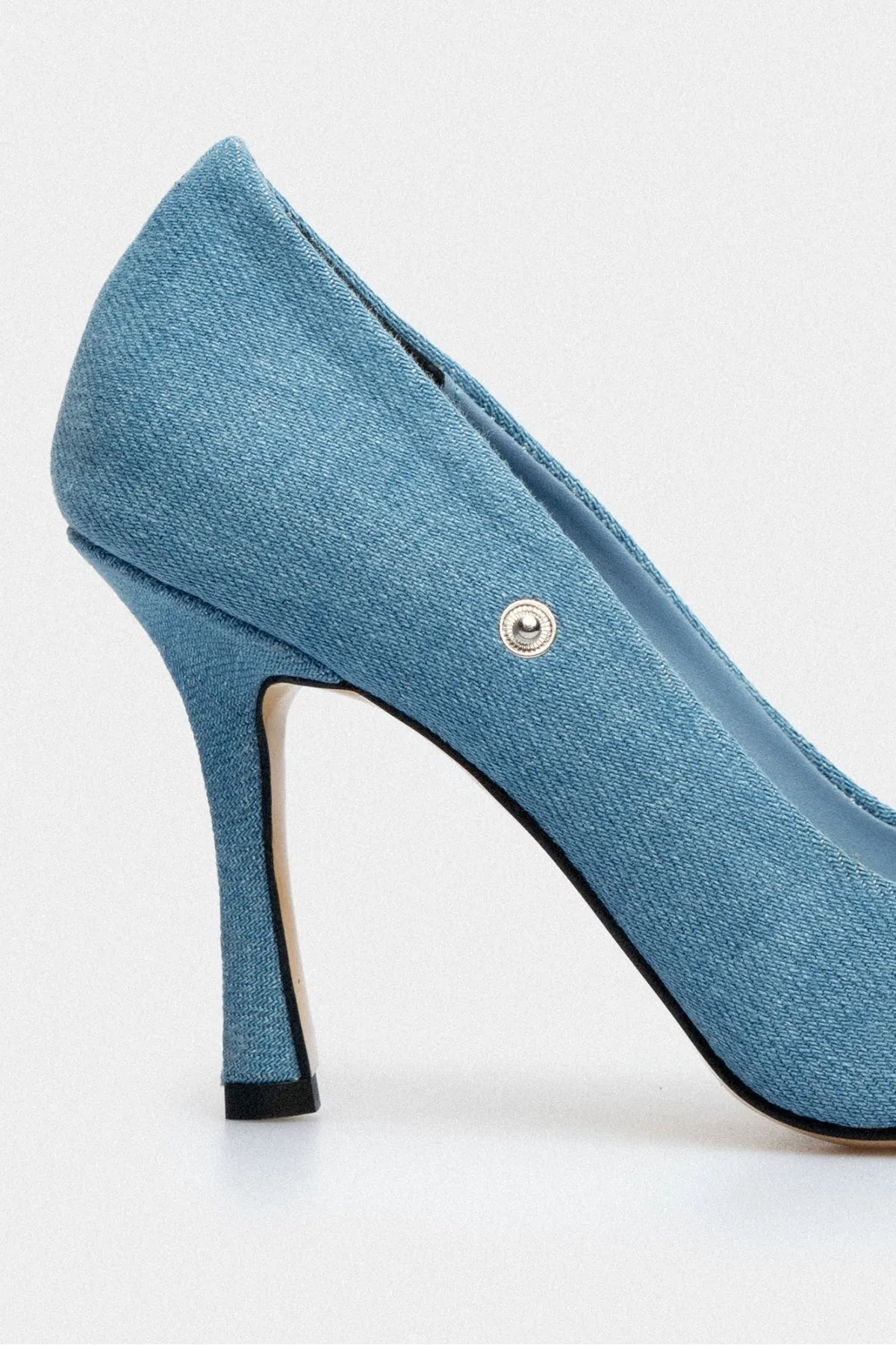 NİŞANTAŞI SHOES  Arline Damen-Stiefel mit Absatz in Denim-Farbe mit spitzer Zehenpartie