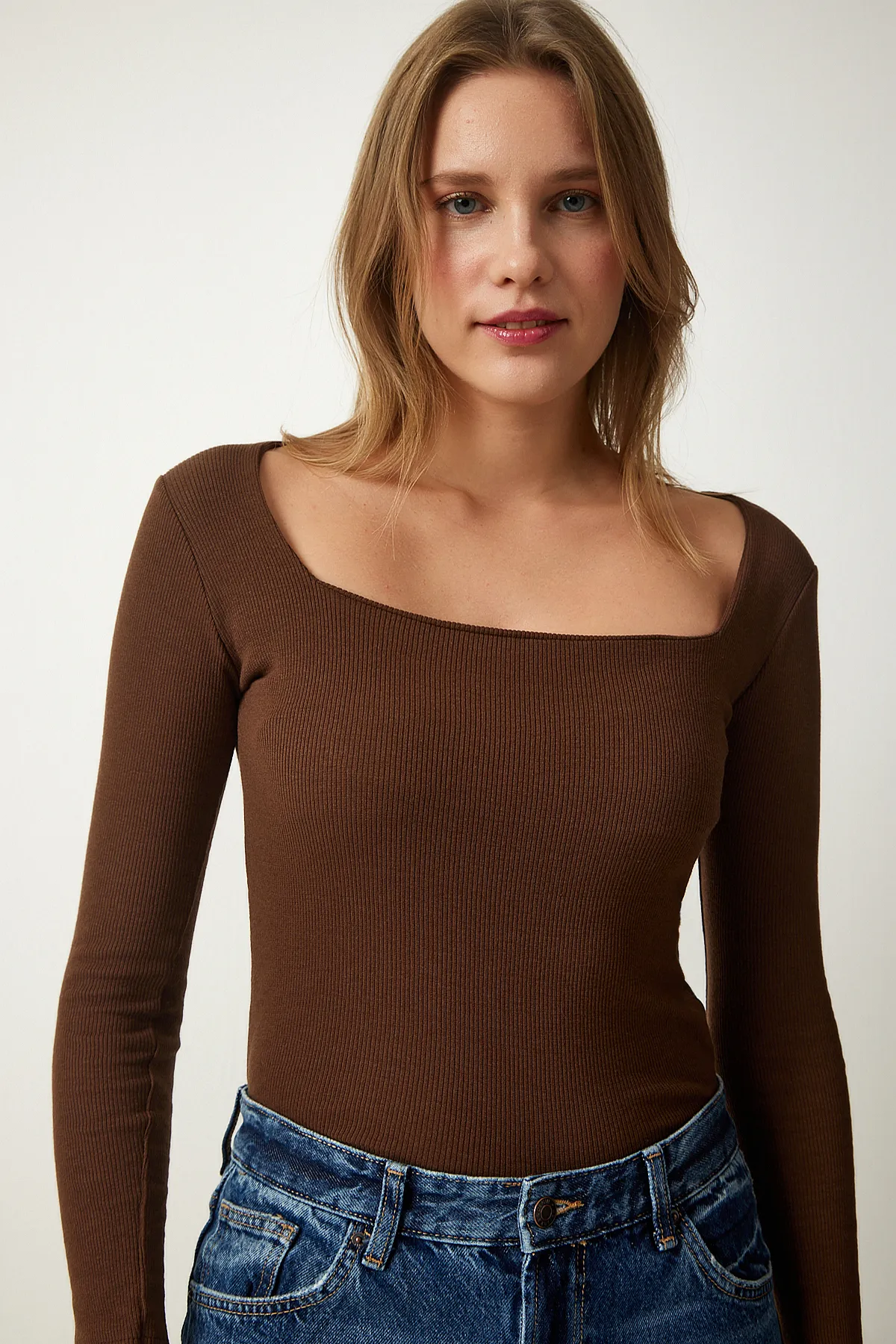 Happiness İstanbul  Damen-Strickbluse im 2er-Pack in Braun und Weiß mit quadratischem Kragen GT00056
