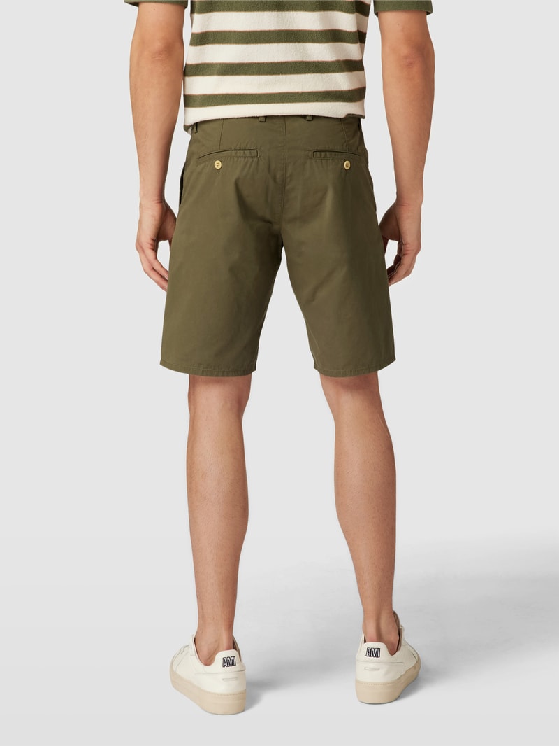 Relaxed Fit Chino-Shorts mit Eingrifftaschen Modell 'SUMMER' in olivgrün