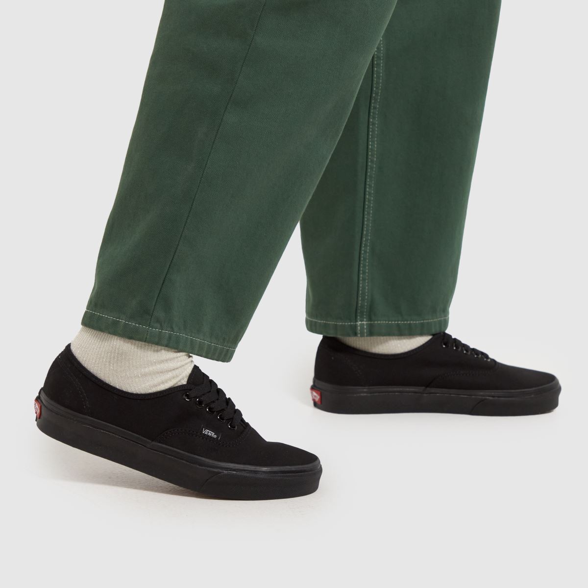 Vans – Autentiska svarta träningsskor