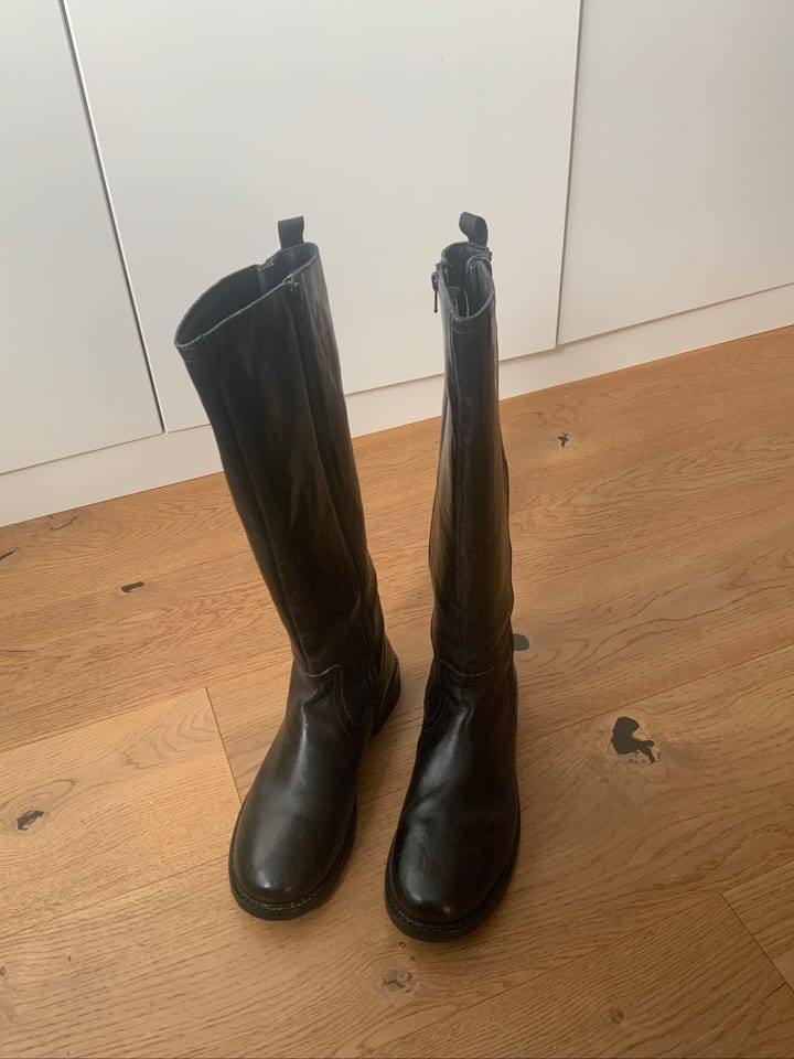Cafe Noir Leder-Stiefel in Schwarz günstig kaufen 40