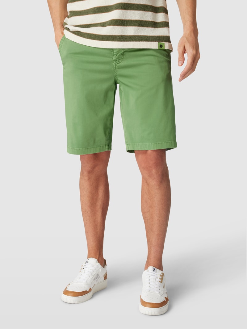 Bermudas mit Eingrifftaschen in grün