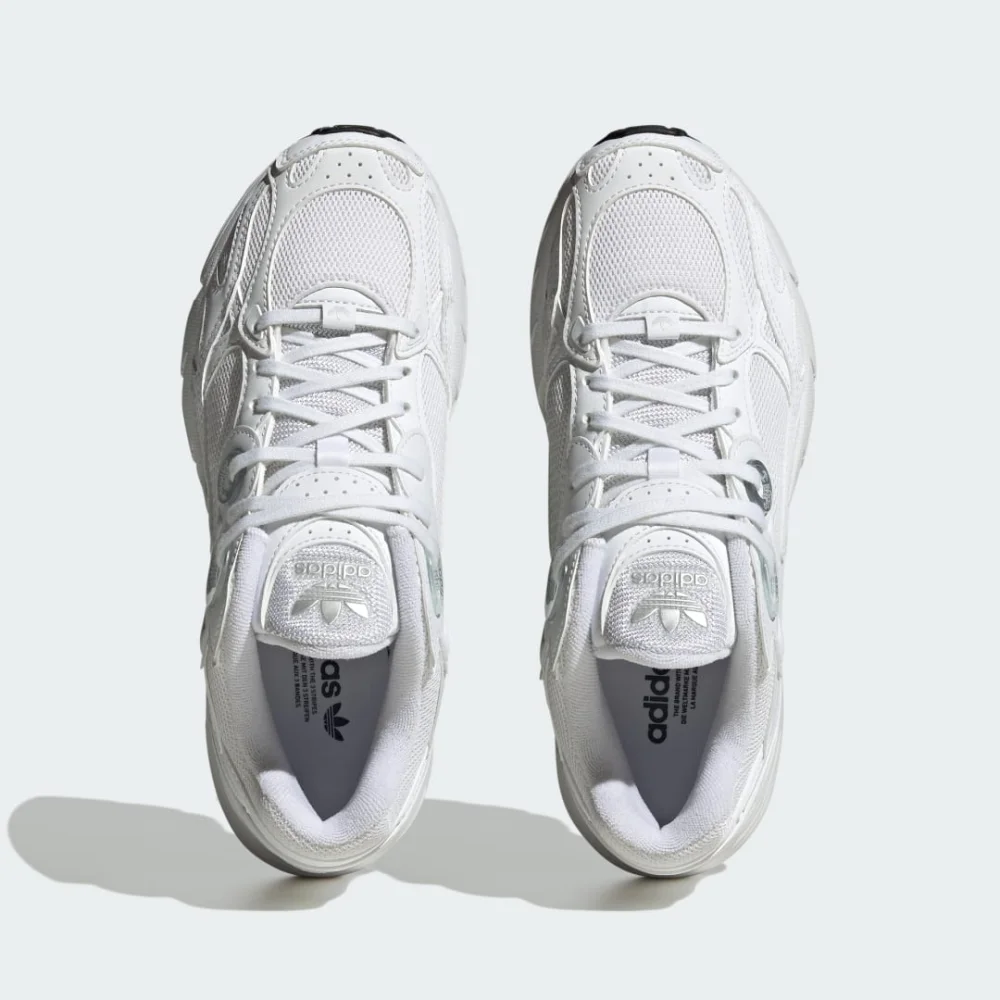 adidas Astir IE9887 / weiss