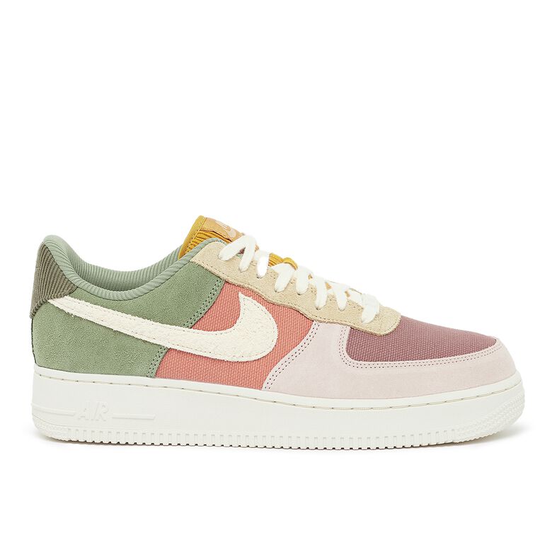 NIKE Air Force 1 '07 Low LX 