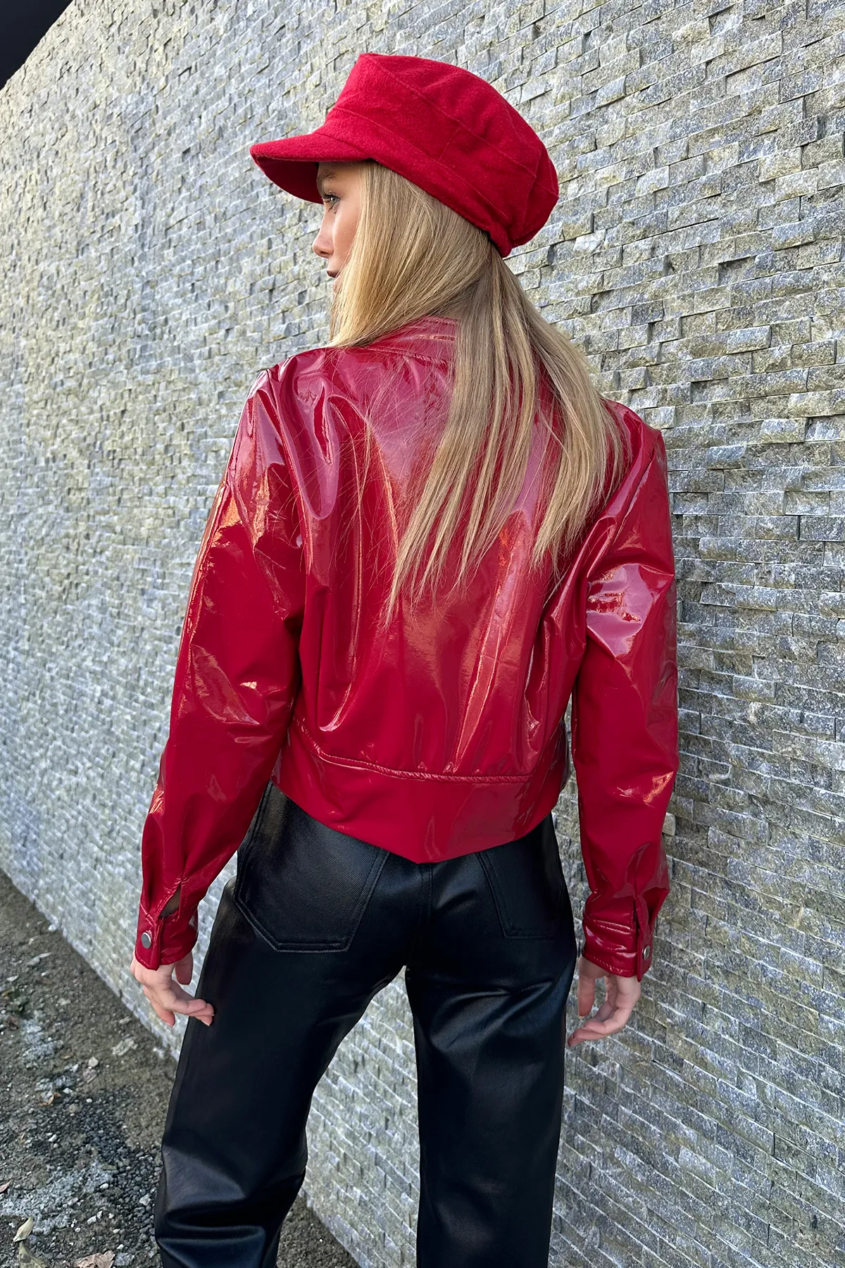 Trend Alaçatı Stili  Rote Samtmütze für Damen ALC-X11287