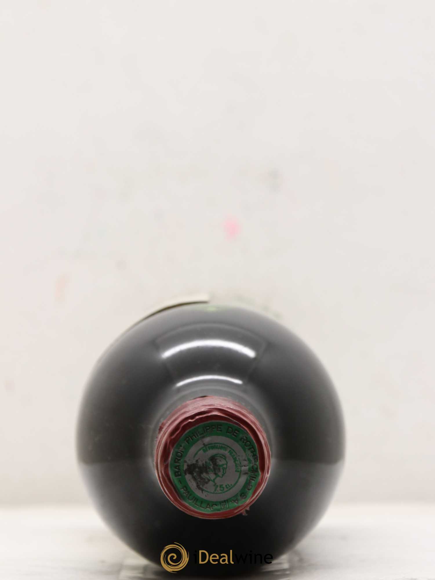 Château Mouton Rothschild 1er Grand Cru Classé  1977 - Lot de 1 Bouteille