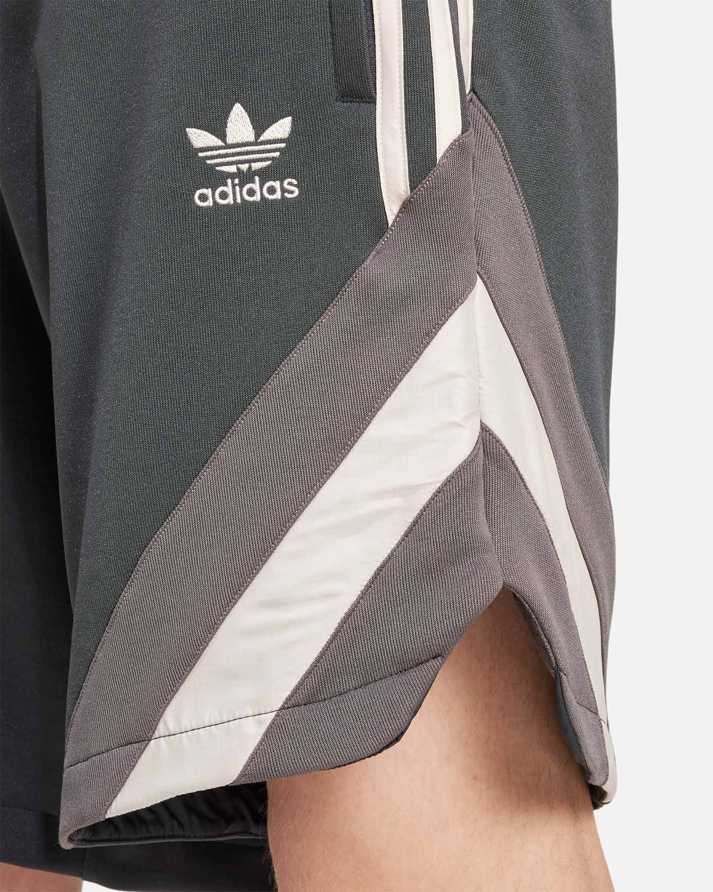 Futbalové šortky Adidas Real Madrid OG 24-25 M IM7468