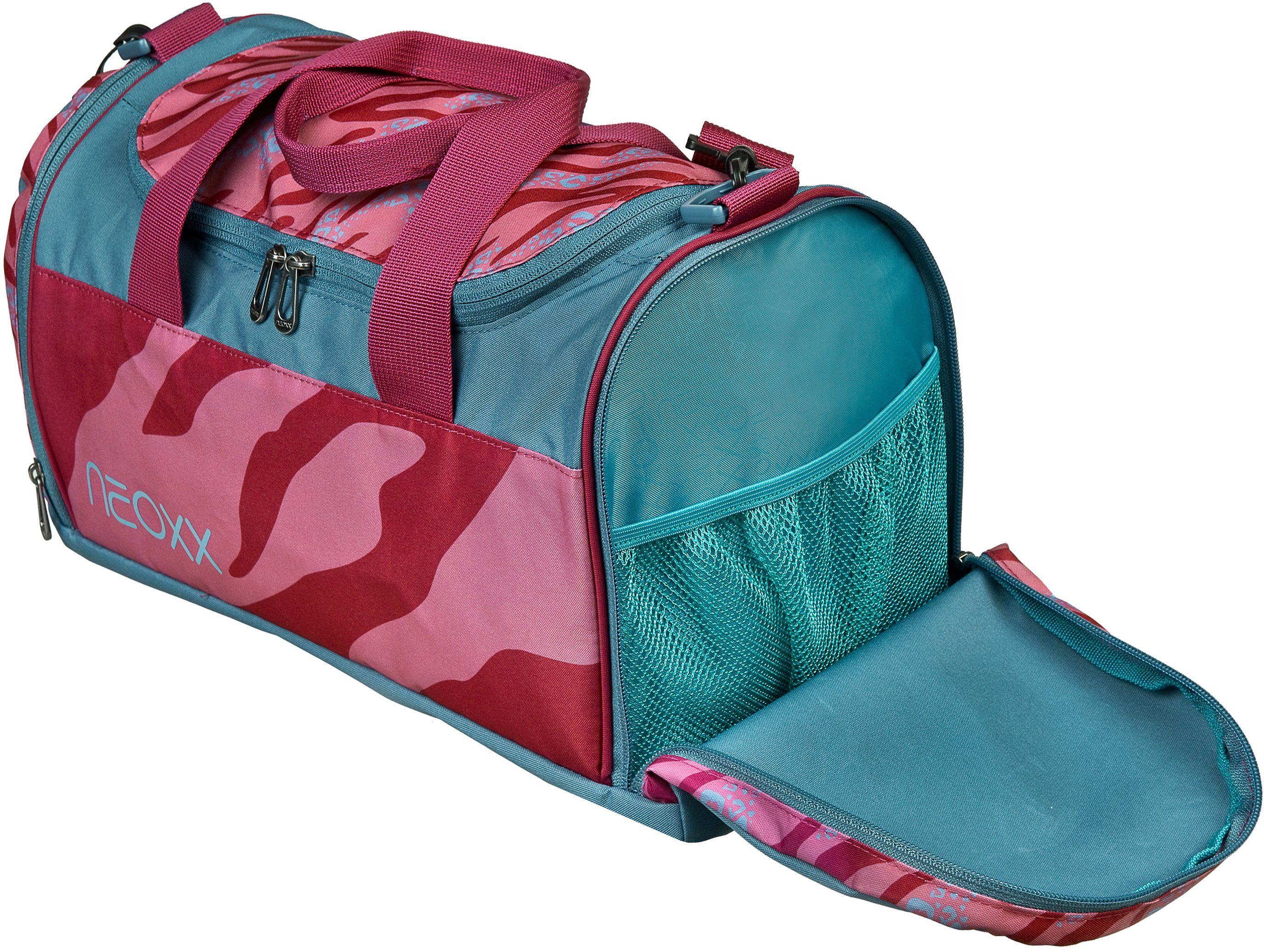 neoxx Sporttasche Champ, Berry Vibes, aus recycelten PET-Flaschen