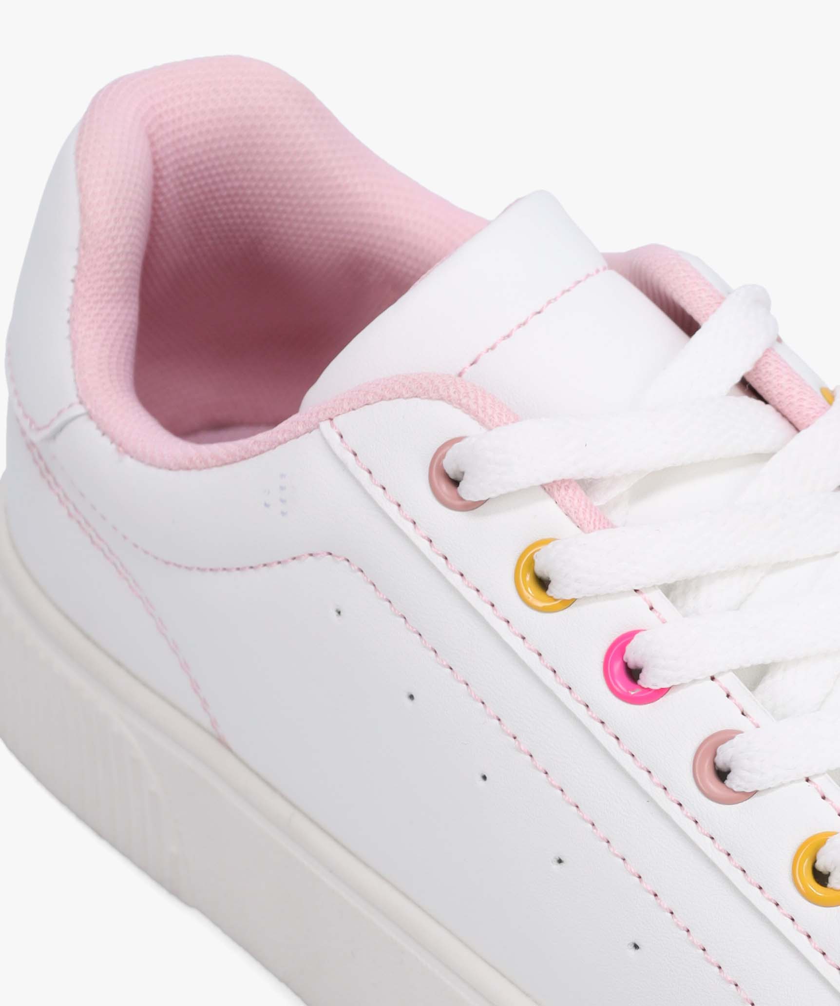 Tennis femme unies à illets colorés blanc | GEMO