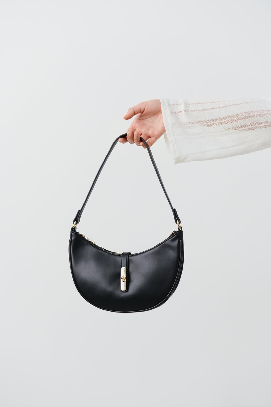 Halfmoon bag