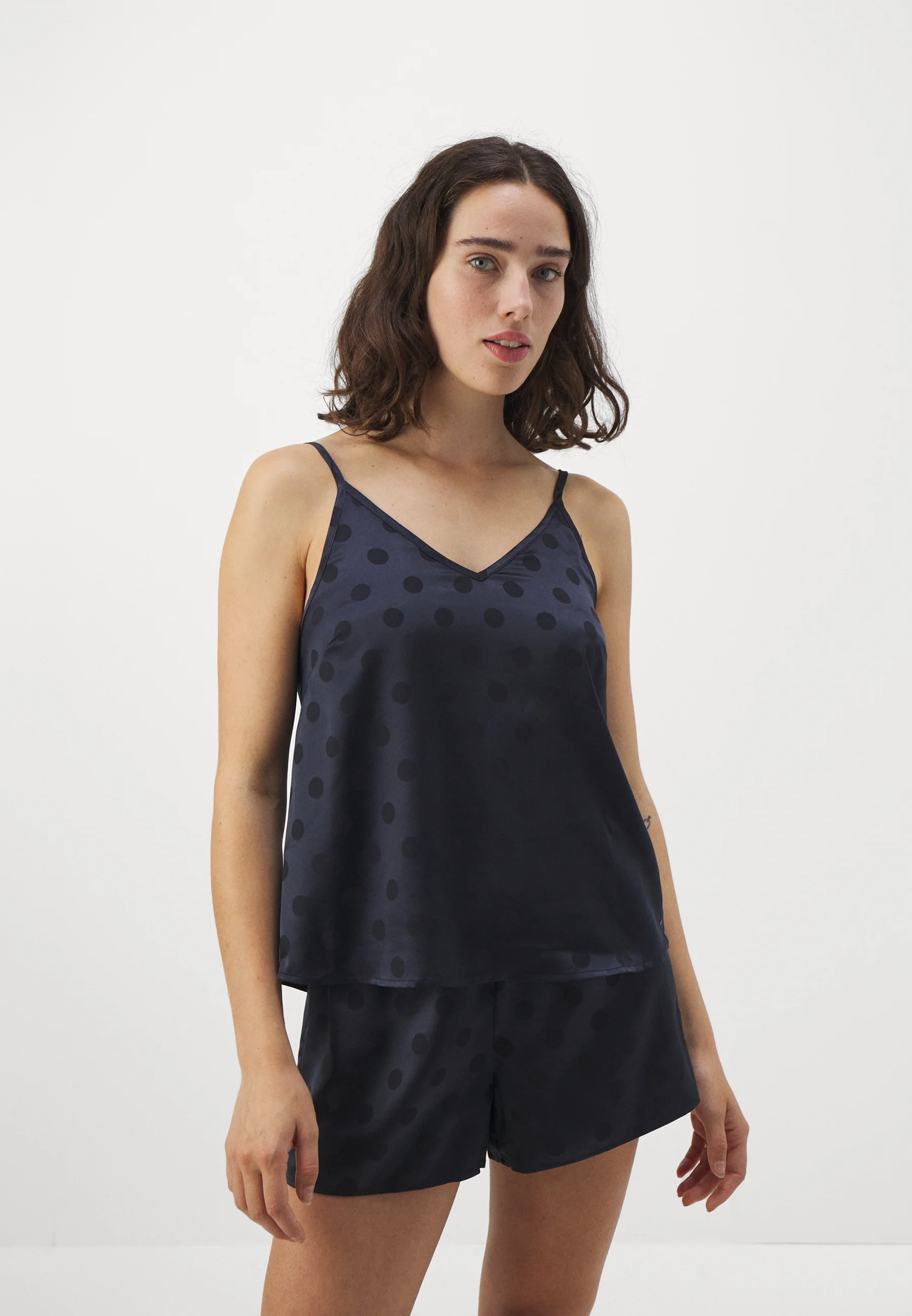 Camisola y pantuflas Tommy Hilfiger de regalo - Pijamas