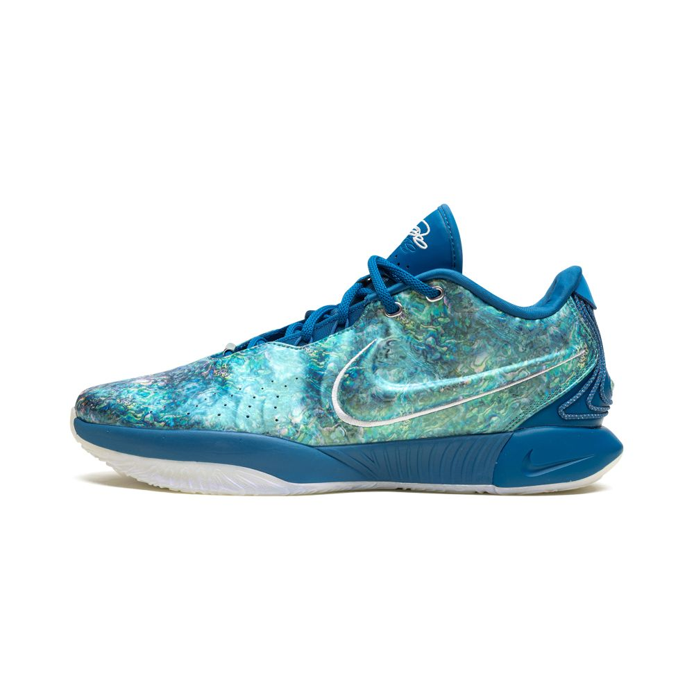 Nike LeBron 21 FN0708-400 / blau