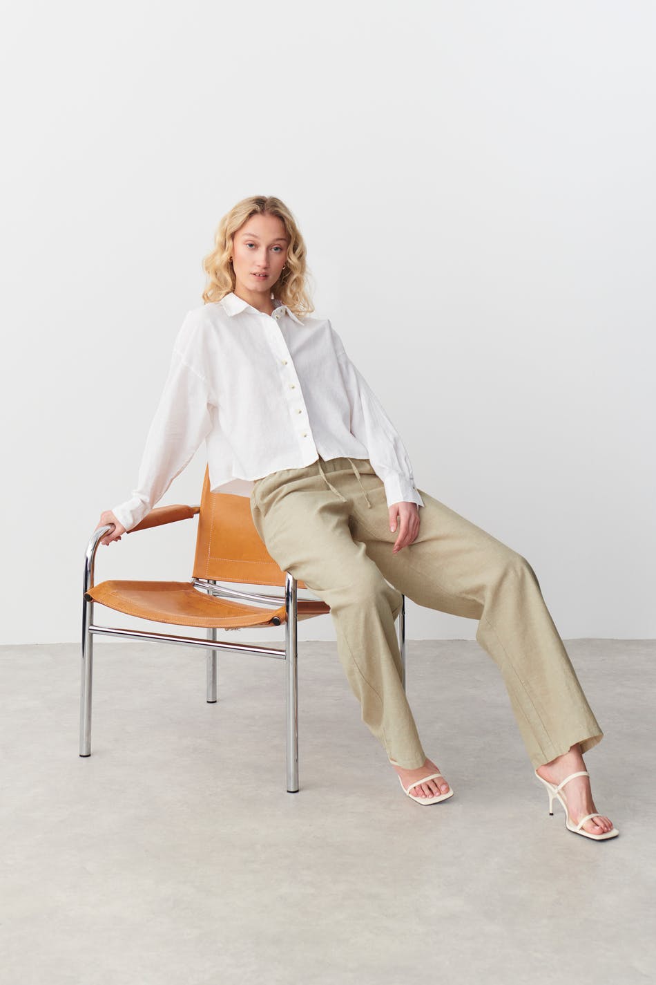 Linen blend trousers
