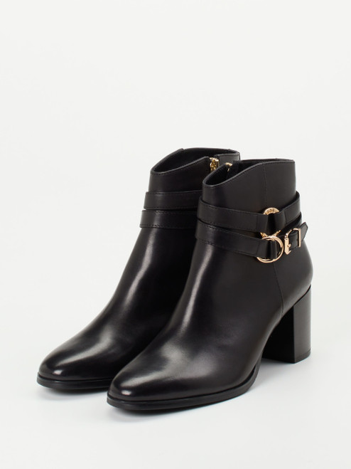 Stiefelette-17370090107 Regarde Le Ciel