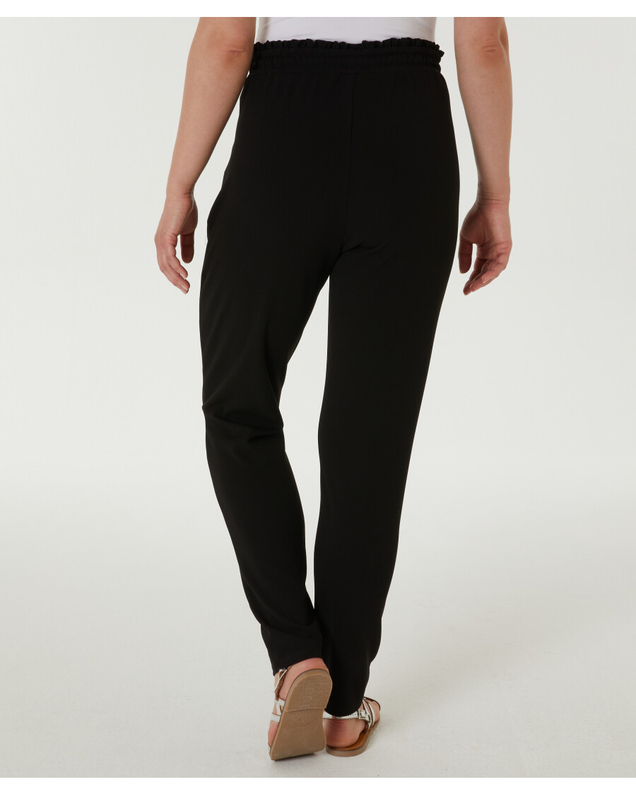 Schwarze Hose