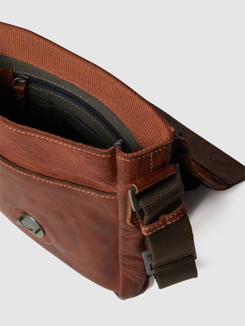 Schultertasche aus Leder in cognac