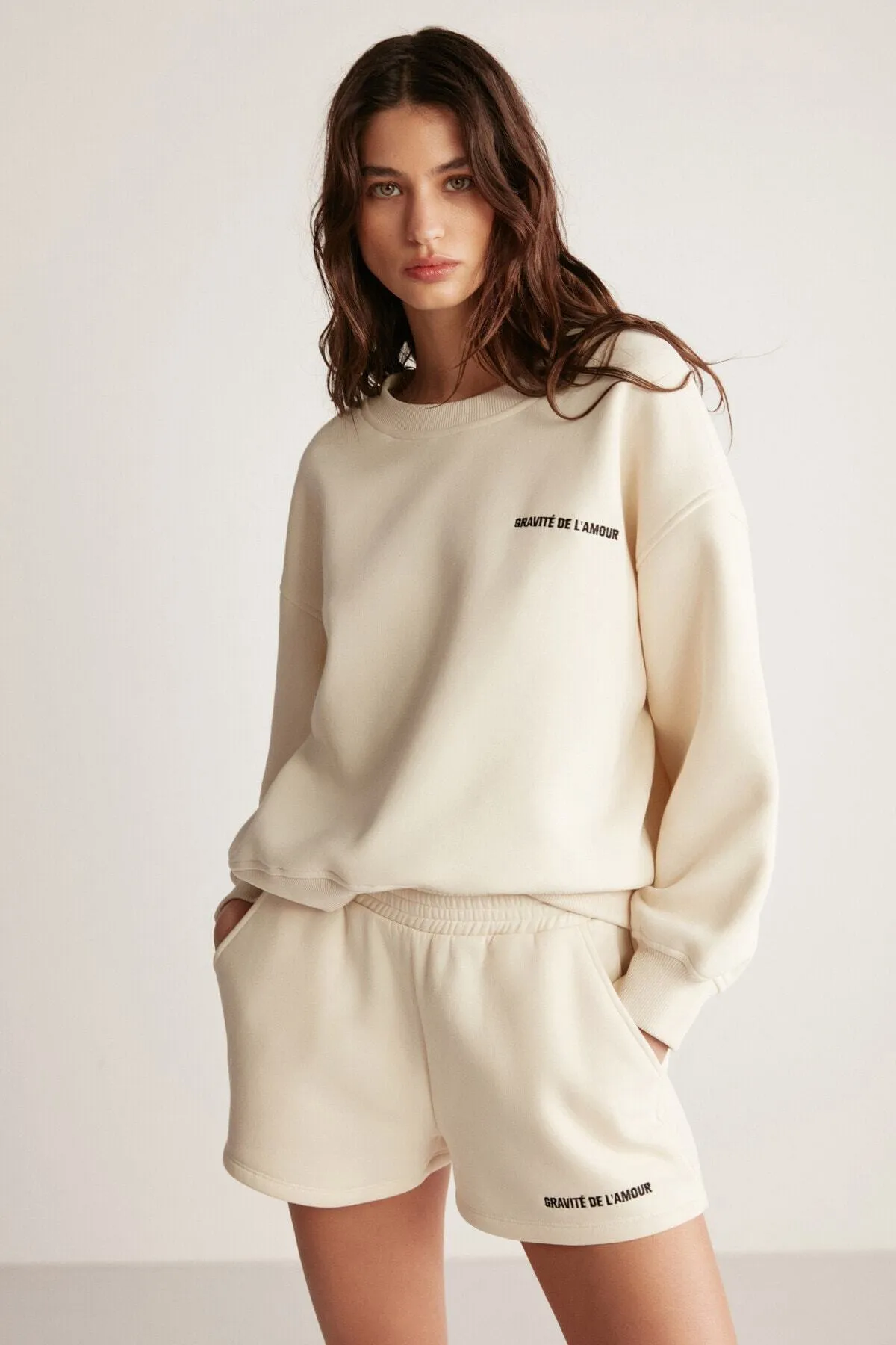 GRIMELANGE  Jennifer Damen-Sweatshirt mit Rundhalsausschnitt und detailliertem Vanille-Print