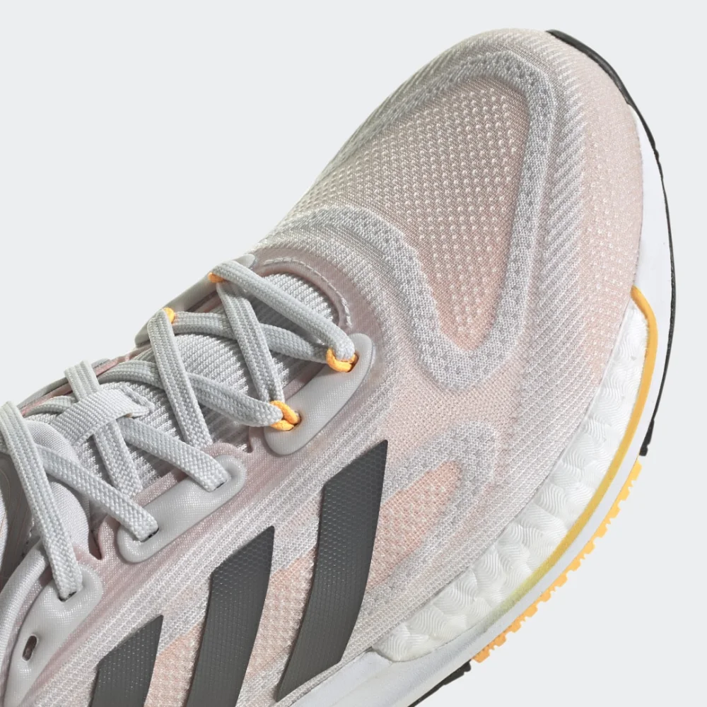 adidas Supernova GX2902 / grau