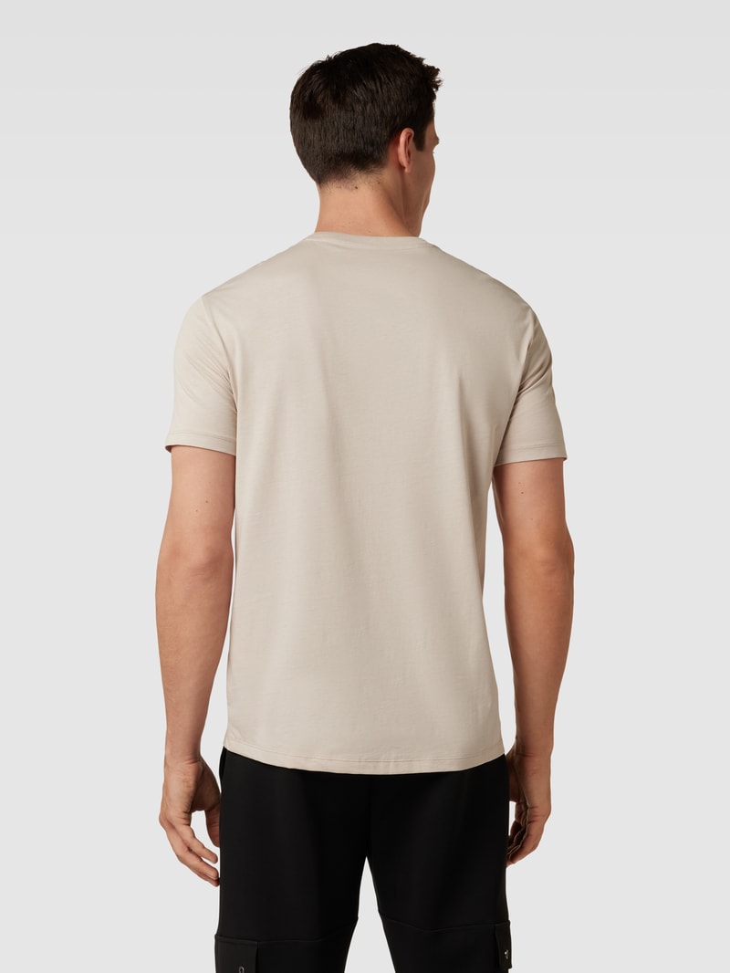 T-Shirt mit Label-Detail in beige