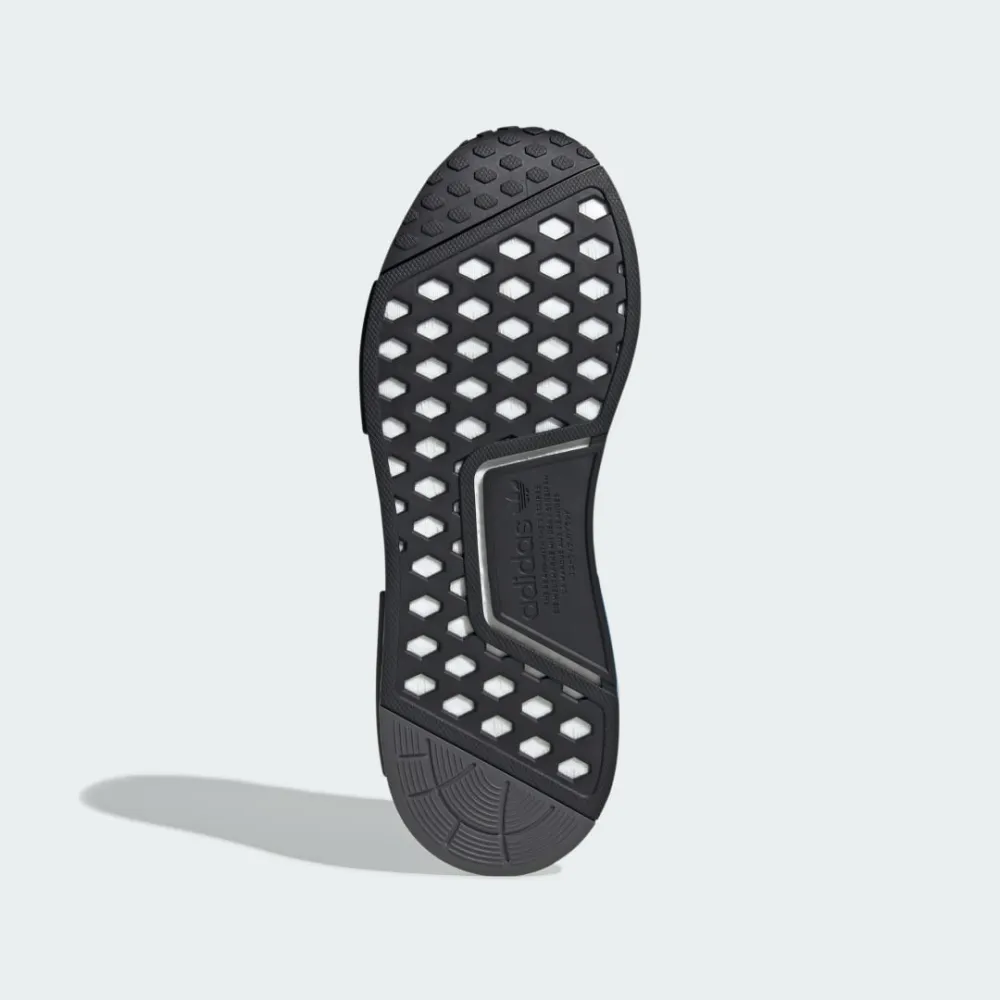 adidas NMD R1 IE2091 / schwarz