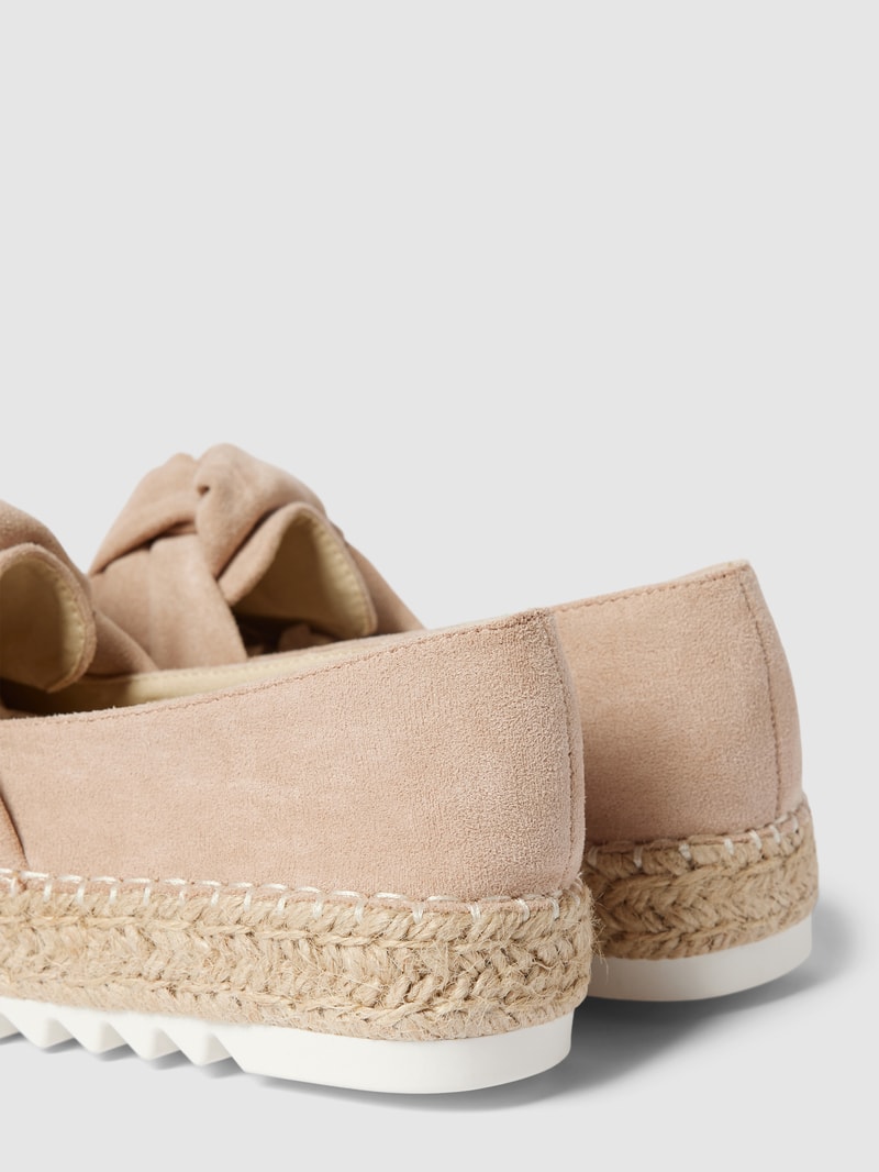 Mokassins mit Knoten-Detail in beige