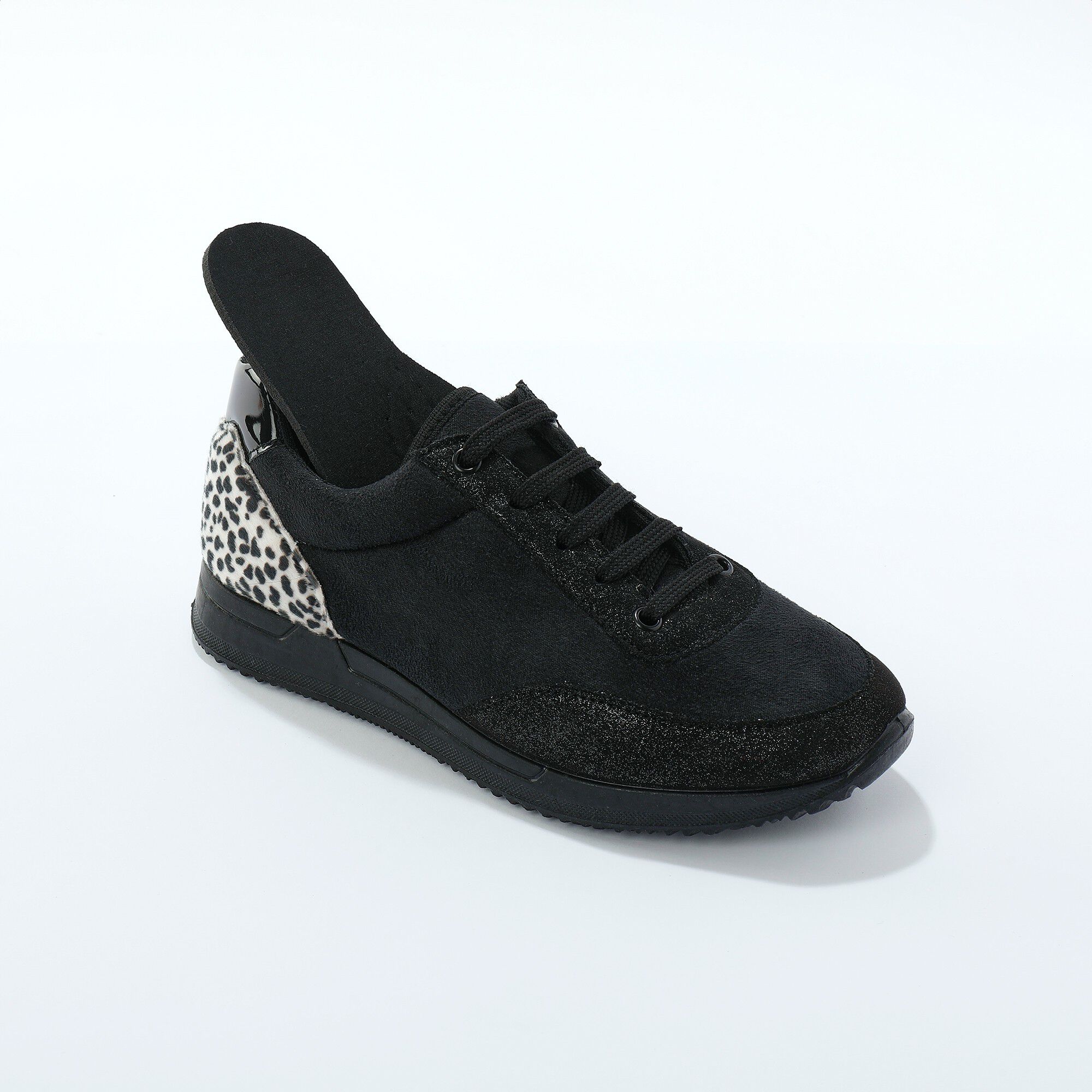Baskets lacées spécial pieds sensibles en tissu extensible