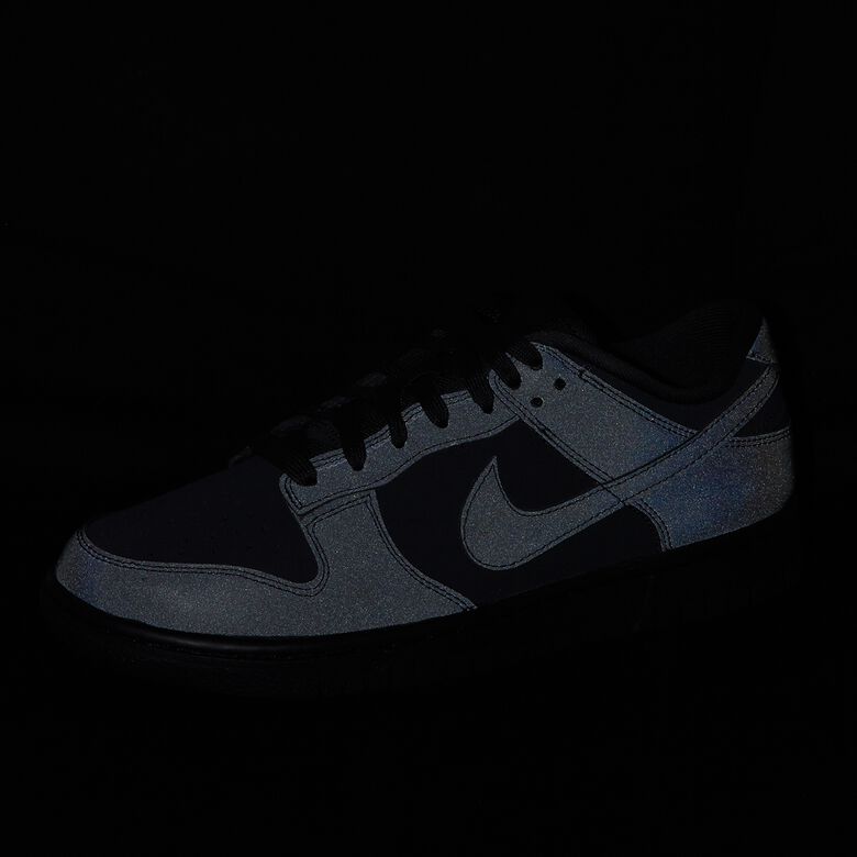 NIKE Wmns Dunk Low “Cyber Reflective” anthracite/black-racer blue