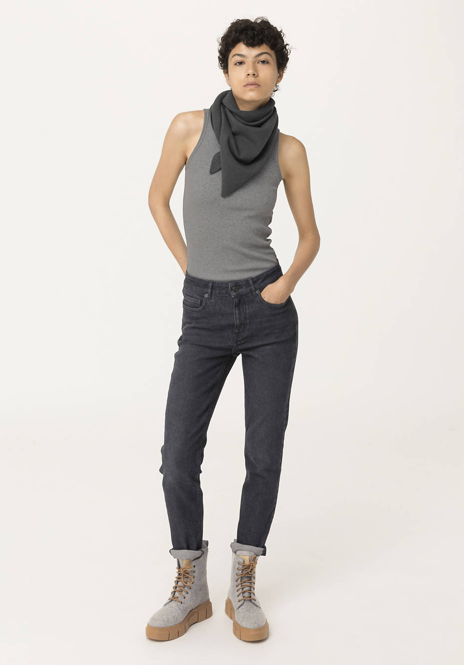 BetterRecycling Jeans High Rise Slim Fit aus Bio-Denim