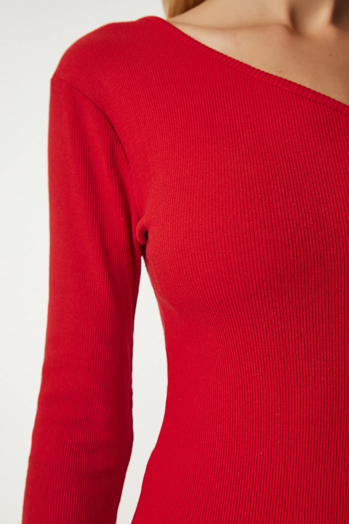 Happiness İstanbul  Rotes, schulterfreies, figurbetontes Cordkleid für Damen GT00225